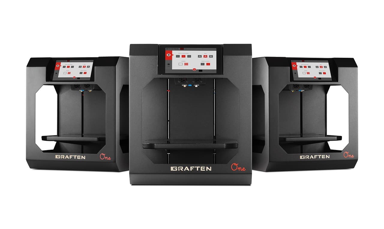 Bambu Lab vs Prusa: Speed Against a Decade of Trust