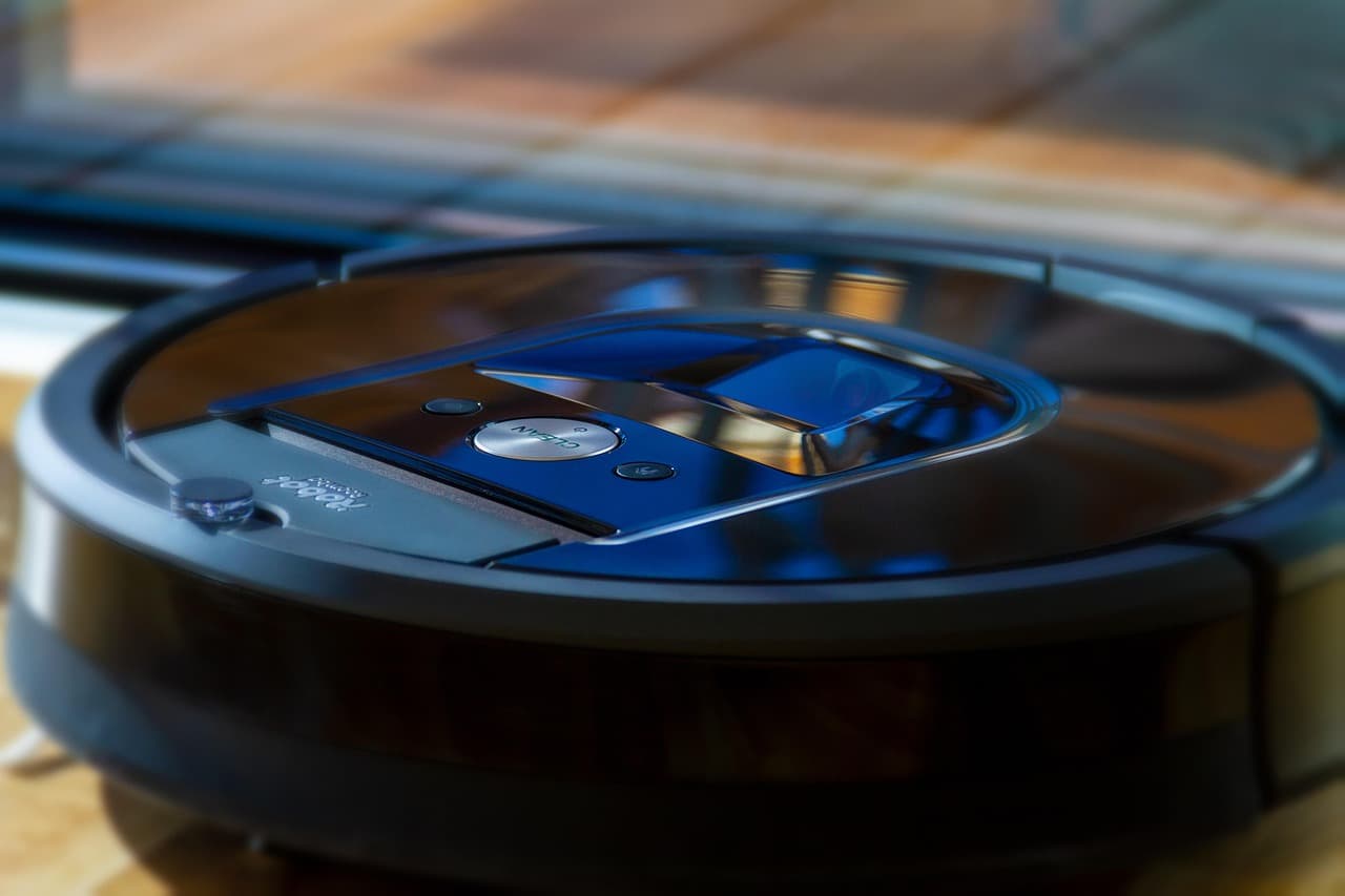 eufy Omni C20 vs Roborock Q10 S5+: Mid-Tier Robot Vacuum Showdown