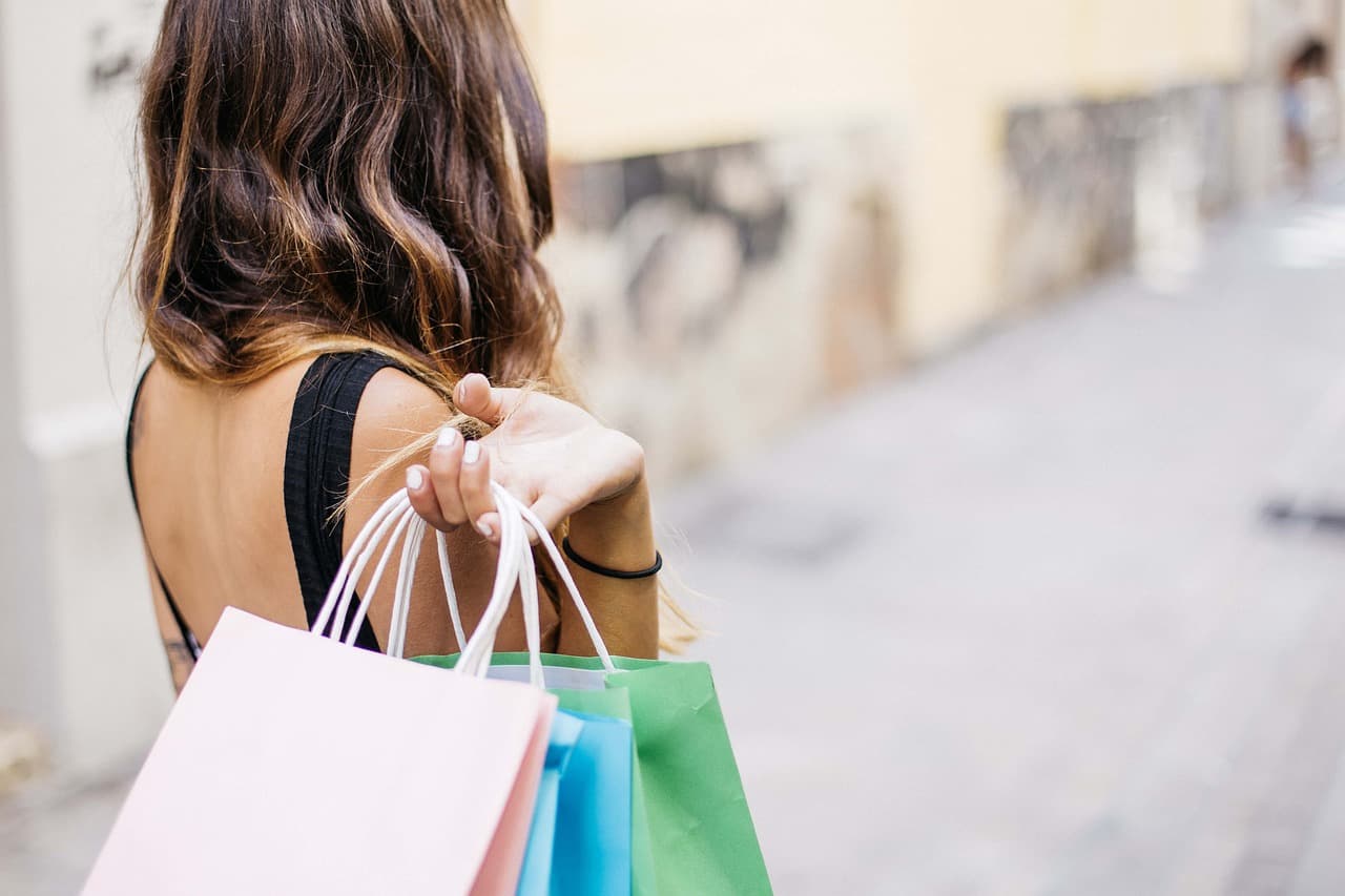 The Amazon 'Deal' That Isn't: How to Time Your Purchase